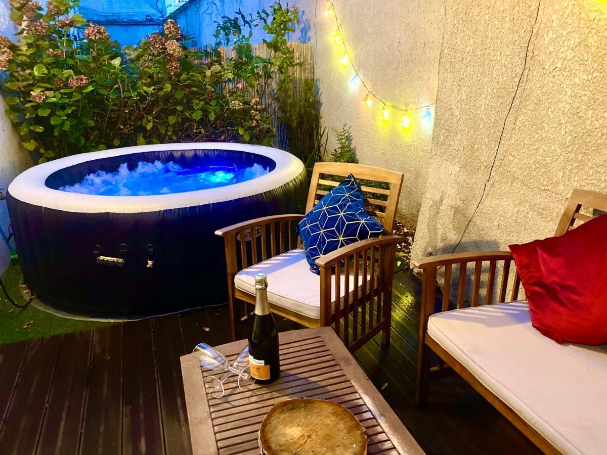 Magnifique Villa Avec Jacuzzi Au Pied Du Stade Сен-Дени Экстерьер фото